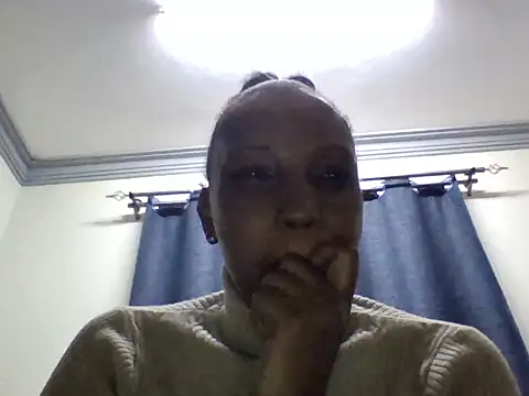 Lindatwiz online show from 06-17-26, 05:58