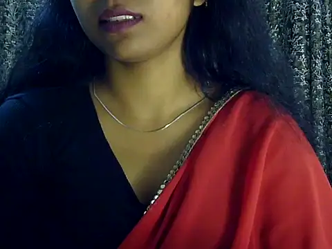 Flirty taanu online show from 06-20-26, 11:02