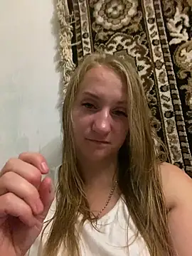 Snapshot of Emilia_ki chatting on 06-17-26, 08:43 Emilia ki online show from 06-17-26, 08:43
