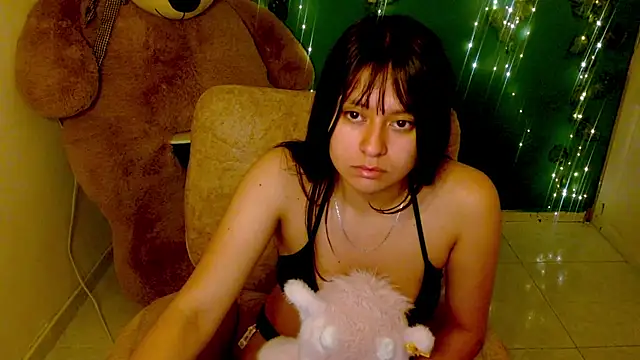 islarose546 online show from 06-19-26, 02:43