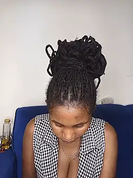 Snapshot of Holy_Virgin chatting on 07-31-26, 12:59 Holy Virgin online show from 07-31-26, 12:59