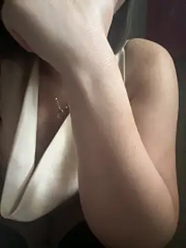 Sexyfemm  online show from 06-30-26, 12:17