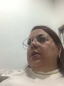 Snapshot of Celestina_Bellucci19 chatting on 06-28-26, 02:06 Celestina Bellucci19 online show from 06-28-26, 02:06