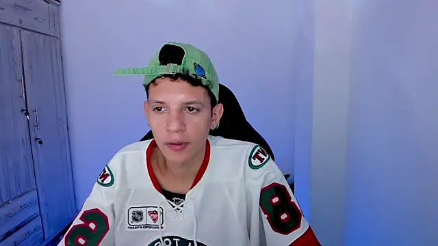 Snapshot of tylerrnova chatting on 07-16-26, 03:23 tylerrnova online show from 07-16-26, 03:23