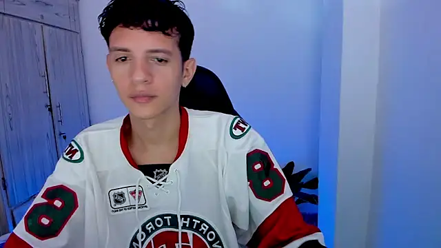 Snapshot of tylerrnova chatting on 07-18-26, 03:22 tylerrnova online show from 07-18-26, 03:22