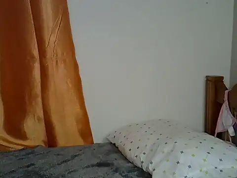 Snapshot of Curvydollyy chatting on 07-16-26, 02:17 Curvydollyy online show from 07-16-26, 02:17
