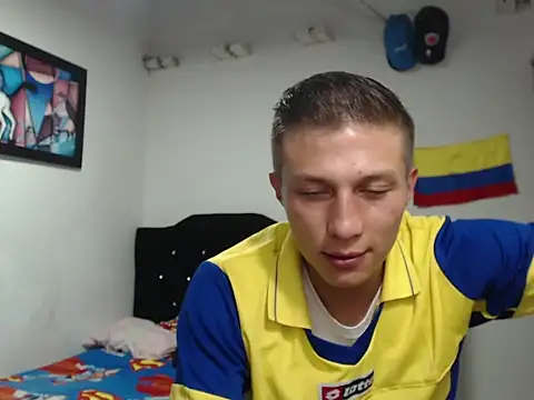 Snapshot of Stiiveen777 chatting on 07-04-26, 11:44 Stiiveen777 online show from 07-04-26, 11:44