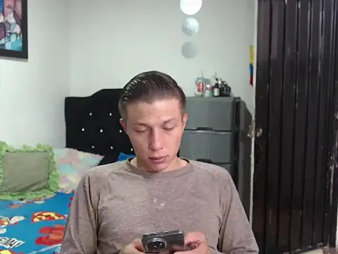 Snapshot of Stiiveen777 chatting on 07-15-26, 12:32 Stiiveen777 online show from 07-15-26, 12:32