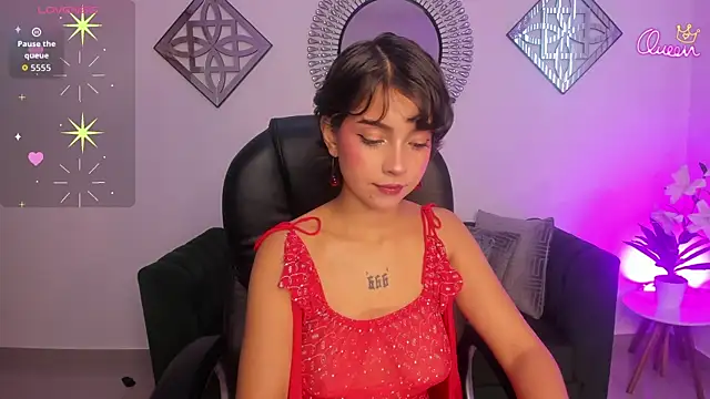Honeyy Taylor online show from 06-24-26, 12:48