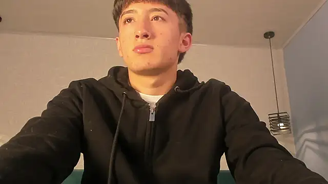 alejo leon online show from 06-22-26, 01:19