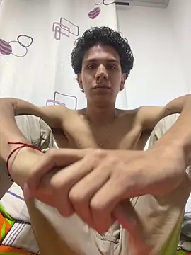 Noah blake00 online show from 06-18-26, 02:12