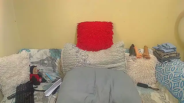 NoviaveeXXX online show from 07-27-26, 07:10