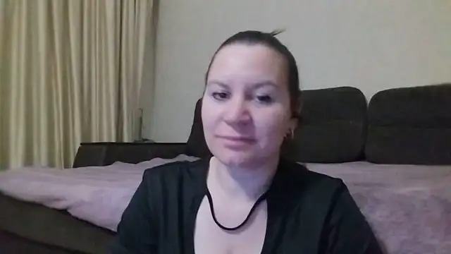Lauralison online show from 06-21-26, 08:22