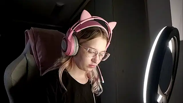 FunnyLila online show from 07-02-26, 06:08