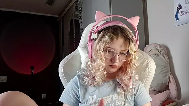 FunnyLila online show from 07-07-26, 06:47