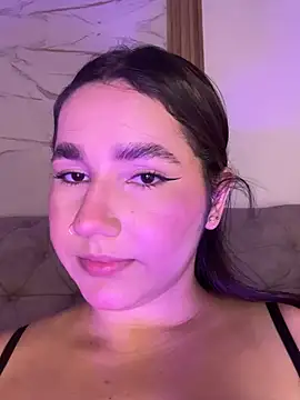 liadakota  online show from 06-25-26, 02:22