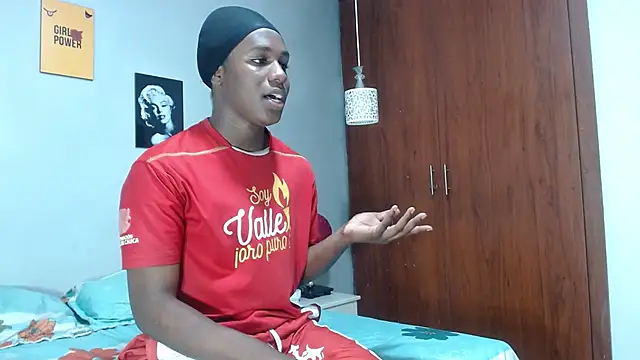 lukyblue1 online show from 06-22-26, 07:11