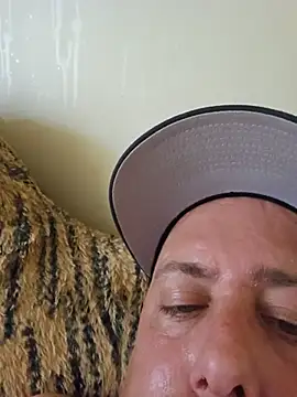 heterohotguy78 online show from 08-01-26, 01:43