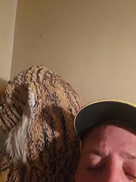 heterohotguy78 online show from 08-03-26, 09:51