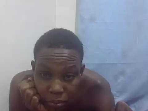 Snapshot of miss_brown_gal chatting on 06-23-26, 08:29 miss brown gal online show from 06-23-26, 08:29