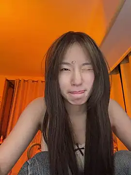 Uugirl00 online show from 07-22-26, 03:48