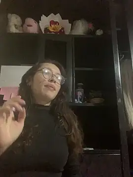 AniaBowie online show from 06-26-26, 03:44