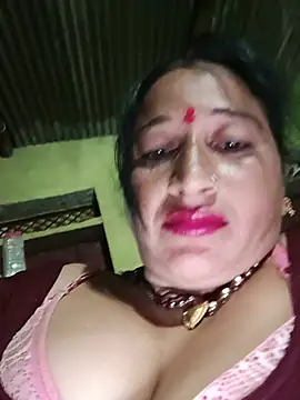 Sonakshi sinha143 online show from 07-10-26, 05:37