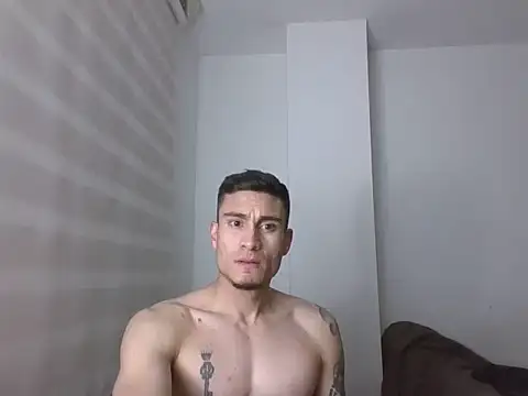 Alejandro00747 online show from 08-09-26, 05:34