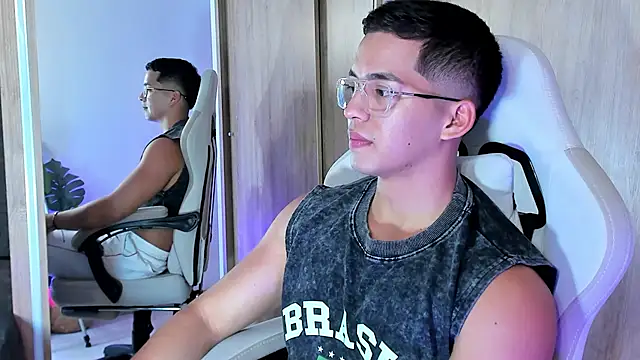 Matias strong1 online show from 08-08-26, 11:45