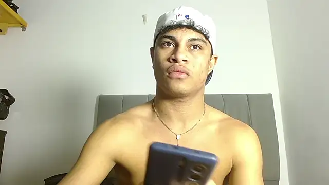 Jose And Daniel online show from 06-27-26, 04:50