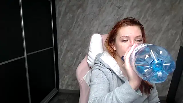 Reginasmilee online show from 02-08-26, 01:53