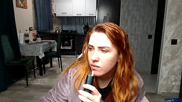 Snapshot of Reginasmilee chatting on 04-24-26, 02:58 Reginasmilee online show from 04-24-26, 02:58