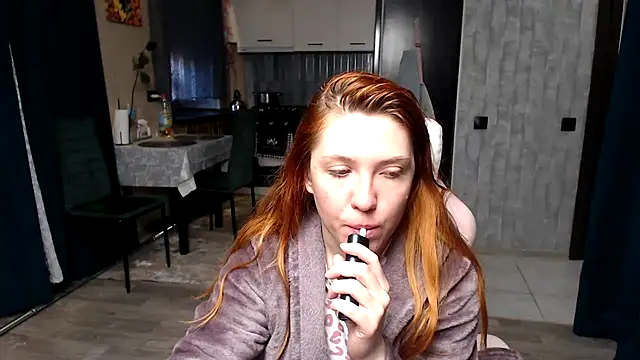 Snapshot of Reginasmilee chatting on 04-27-26, 02:53 Reginasmilee online show from 04-27-26, 02:53