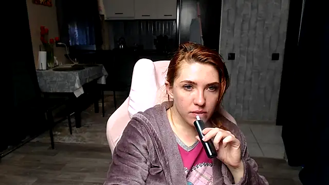 Snapshot of Reginasmilee chatting on 04-29-26, 02:48 Reginasmilee online show from 04-29-26, 02:48