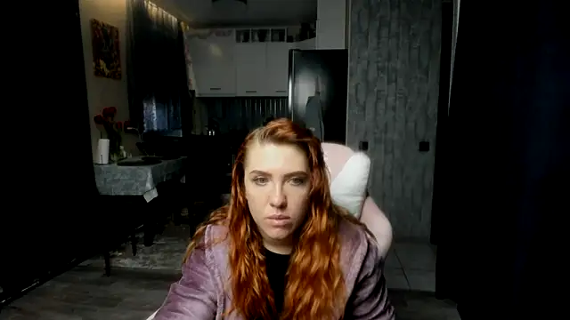 Snapshot of Reginasmilee chatting on 04-30-26, 02:51 Reginasmilee online show from 04-30-26, 02:51
