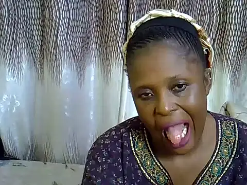 Snapshot of Pretty_Cupcake7 chatting on 07-01-26, 06:51 Pretty Cupcake7 online show from 07-01-26, 06:51