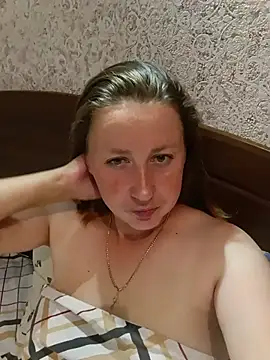 Snapshot of Karina2137 chatting on 07-25-26, 07:33 Karina2137 online show from 07-25-26, 07:33