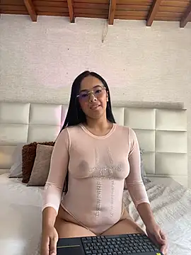 MilaSantanna online show from 06-27-26, 07:30