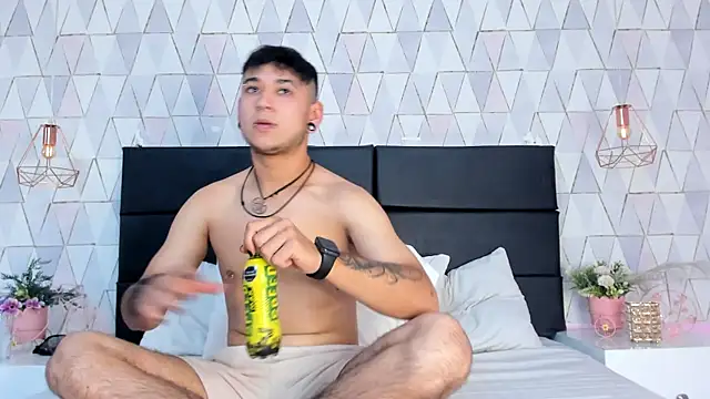 MarkLaurens online show from 06-30-26, 12:39