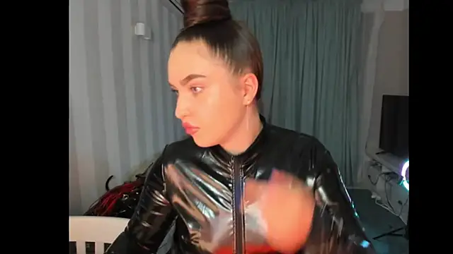LatexDominatrix online show from 07-09-26, 07:07