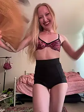 Snapshot of ekaterina-goddess chatting on 07-06-26, 02:08 ekaterina-goddess online show from 07-06-26, 02:08
