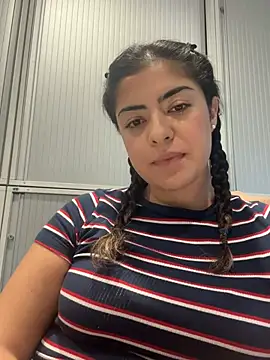 Snapshot of Aylin_Sugar chatting on 07-02-26, 02:56 Aylin Sugar online show from 07-02-26, 02:56