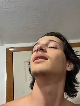 Manyggg online show from 07-04-26, 11:11