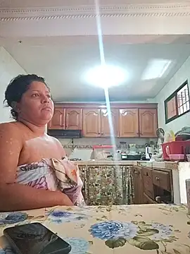 Snapshot of amyiber chatting on 07-14-26, 03:40 amyiber online show from 07-14-26, 03:40