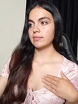 Tiffany markle  online show from 07-05-26, 03:56