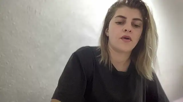 DarkCherry444 online show from 07-12-26, 06:32