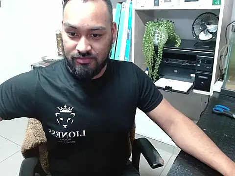 Snapshot of Ethan_cock chatting on 07-18-26, 05:22 Ethan cock online show from 07-18-26, 05:22