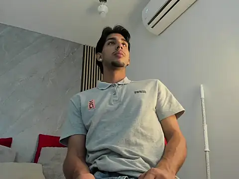 Paul Owens online show from 07-08-26, 04:44