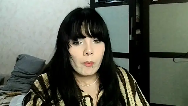 Snapshot of moresunshine chatting on 07-12-26, 05:59 moresunshine online show from 07-12-26, 05:59