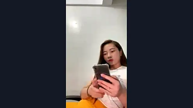 TenishaFontanini online show from 07-15-26, 10:31